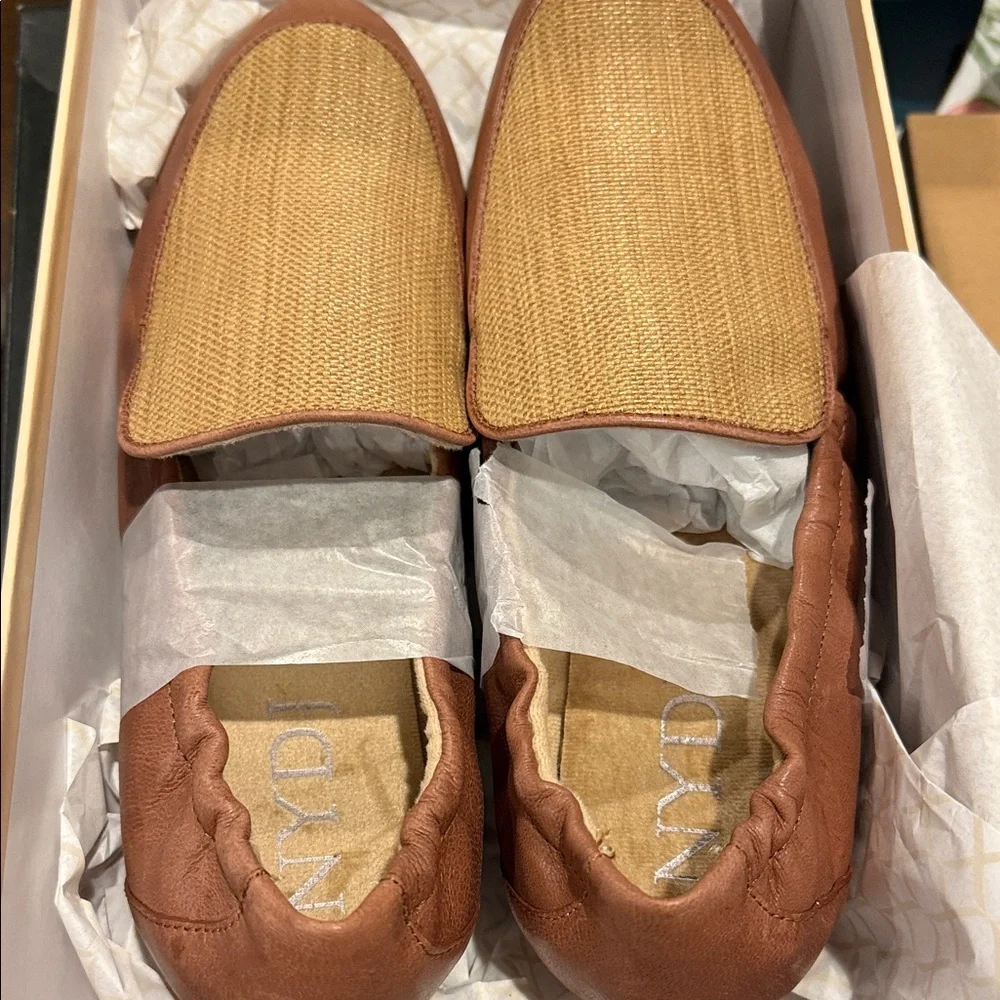 NYDJ Brown & Tan Leather Loafers Women’s Size 10 Slip-On Shoes NWT